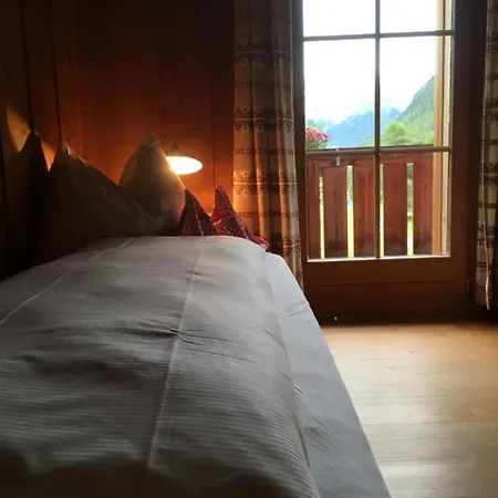 Spinas Inn 2*
