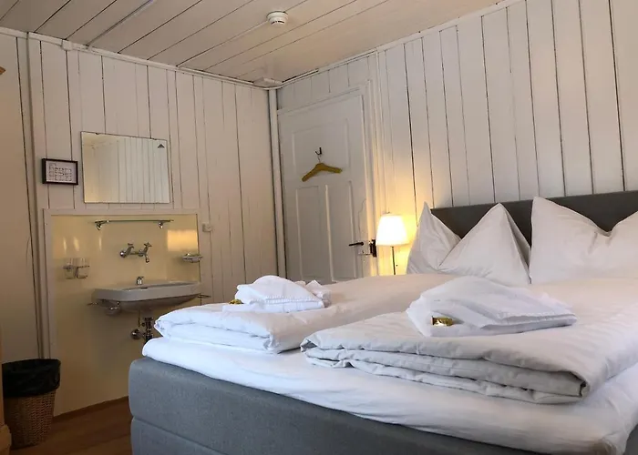 Spinas Han/Misafirhane 2*