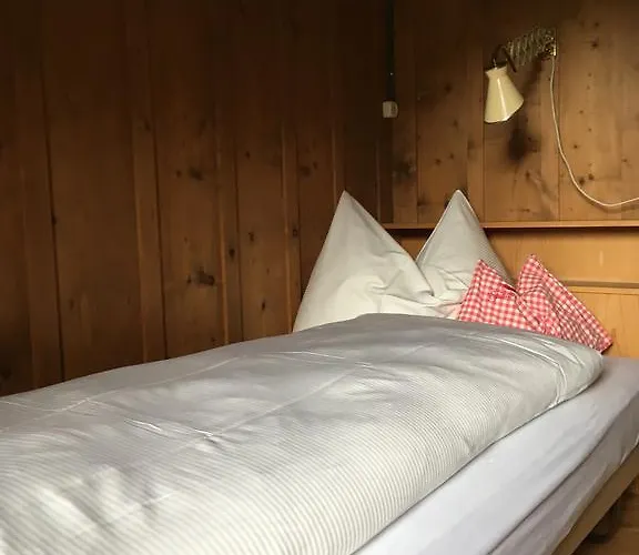 Han/Misafirhane Spinas